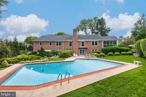 Exterior - 8501 Warde Ter, Potomac, MD 20854 photo 7 of 12
