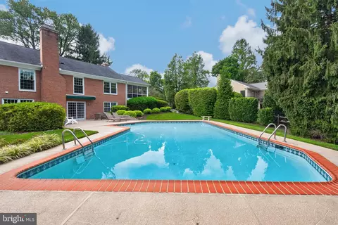 Exterior - 8501 Warde Ter, Potomac, MD 20854 photo 8 of 12