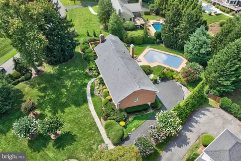 View/Area - 8501 Warde Ter, Potomac, MD 20854 photo 1 of 4