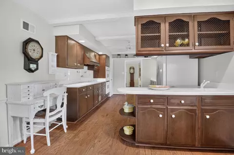 Kitchen - 8501 Warde Ter, Potomac, MD 20854 photo 2 of 3