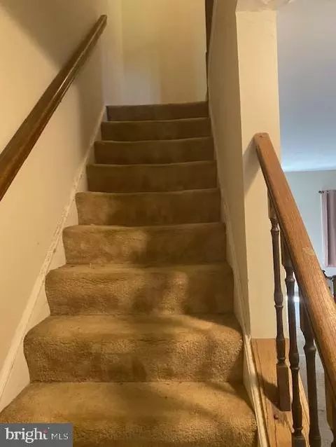 Entry Way - 23 Brahms Ct, Silver Spring, MD 20904 photo 2 of 4