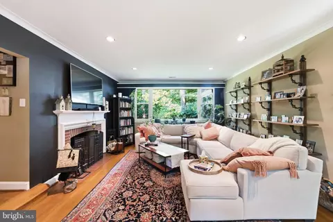 Living - 10622 Mantz Rd, Silver Spring, MD 20903 photo 1 of 3