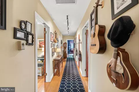 Entry Way - 10622 Mantz Rd, Silver Spring, MD 20903 photo 3 of 3
