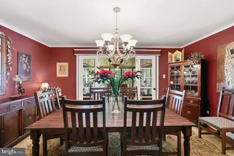 Dining - 10622 Mantz Rd, Silver Spring, MD 20903 photo 2 of 2