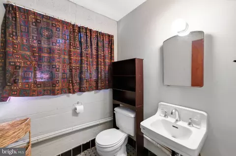 Bath - 10622 Mantz Rd, Silver Spring, MD 20903 photo 5 of 5