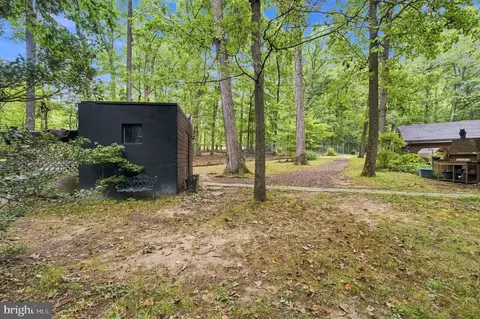 Exterior - 10622 Mantz Rd, Silver Spring, MD 20903 photo 11 of 13