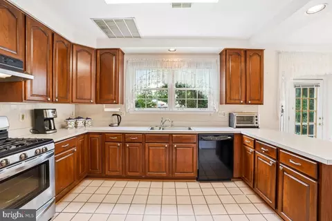 Kitchen - 11103 Luttrell Ln, Silver Spring, MD 20902 photo 1 of 3