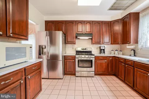 Kitchen - 11103 Luttrell Ln, Silver Spring, MD 20902 photo 3 of 3