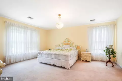 Bedroom - 11103 Luttrell Ln, Silver Spring, MD 20902 photo 2 of 5