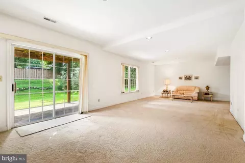 Living - 11103 Luttrell Ln, Silver Spring, MD 20902 photo 2 of 2