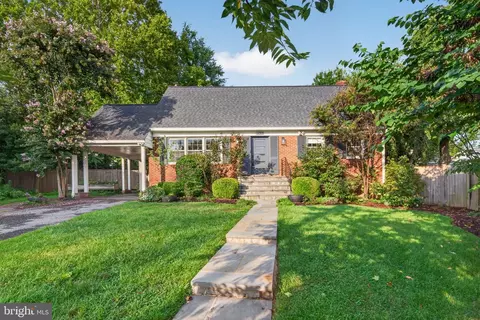 6013 Kingsford Ct, Bethesda, MD 20817