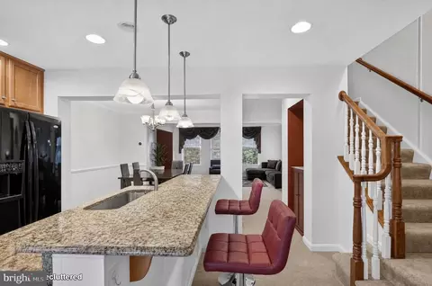 Other - 18705 Falling River Dr, Gaithersburg, MD 20879 photo 4 of 9