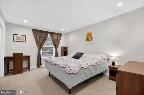 Bedroom - 18705 Falling River Dr, Gaithersburg, MD 20879 photo 1 of 3