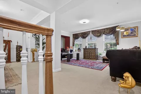 Entry Way - 18705 Falling River Dr, Gaithersburg, MD 20879 photo 4 of 9