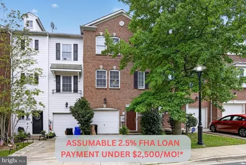 18705 Falling River Dr, Gaithersburg, MD 20879