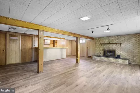 Living - 1415 Stateside Dr, Silver Spring, MD 20903 photo 6 of 7