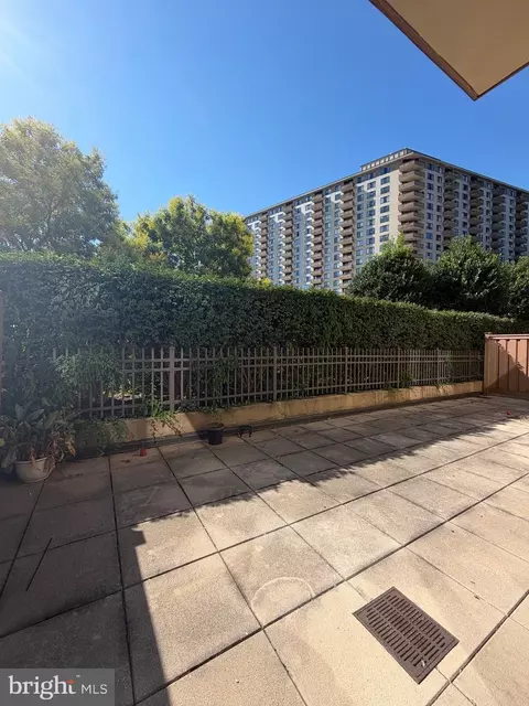 5225 Pooks Hill Rd #A19 NORTH, Bethesda, MD 20814