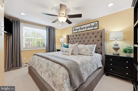 Bedroom - 19016 Hempstone Ct, Poolesville, MD 20837 photo 6 of 14