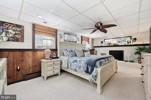 Bedroom - 19016 Hempstone Ct, Poolesville, MD 20837 photo 9 of 14