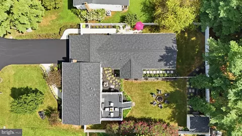 View/Area - 19016 Hempstone Ct, Poolesville, MD 20837 photo 3 of 3
