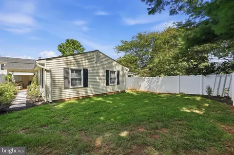 Exterior - 19016 Hempstone Ct, Poolesville, MD 20837 photo 10 of 13