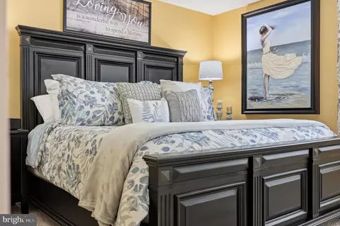 Bedroom - 19016 Hempstone Ct, Poolesville, MD 20837 photo 4 of 14