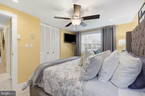 Bedroom - 19016 Hempstone Ct, Poolesville, MD 20837 photo 7 of 14