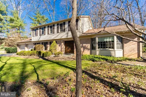 Exterior - 11905 Viewcrest Ter, Silver Spring, MD 20902 photo 16 of 16