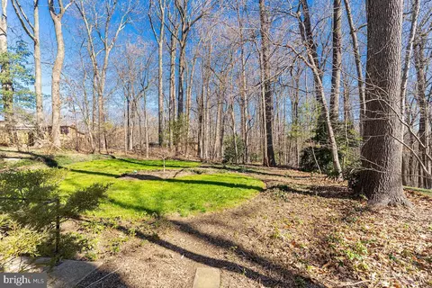 Exterior - 11905 Viewcrest Ter, Silver Spring, MD 20902 photo 14 of 16