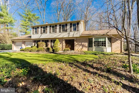 Exterior - 11905 Viewcrest Ter, Silver Spring, MD 20902 photo 2 of 16