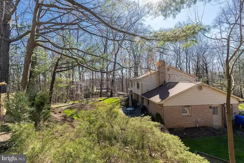 Exterior - 11905 Viewcrest Ter, Silver Spring, MD 20902 photo 7 of 16