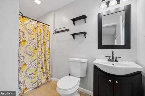 Bath - 11208 Bybee St, Silver Spring, MD 20902 photo 1 of 2