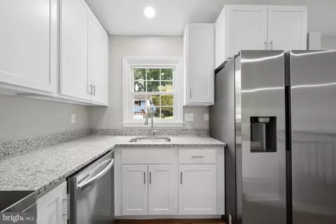 Kitchen - 1106 Rosemere Ave, Silver Spring, MD 20904 photo 6 of 6