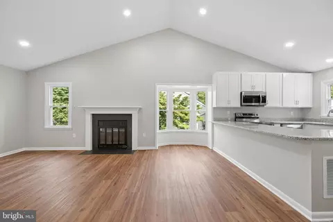 Living - 1106 Rosemere Ave, Silver Spring, MD 20904 photo 3 of 13