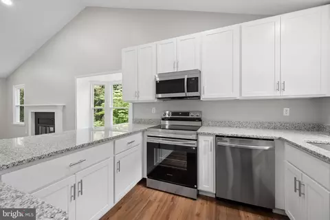 Kitchen - 1106 Rosemere Ave, Silver Spring, MD 20904 photo 5 of 6