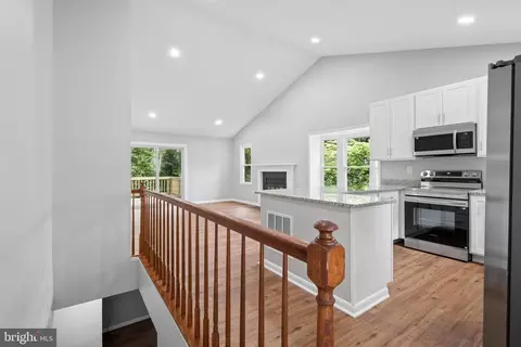 Entry Way - 1106 Rosemere Ave, Silver Spring, MD 20904 photo 3 of 15