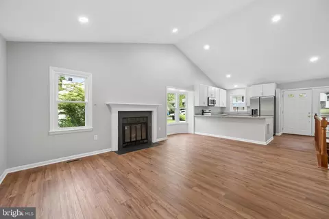 Living - 1106 Rosemere Ave, Silver Spring, MD 20904 photo 7 of 13
