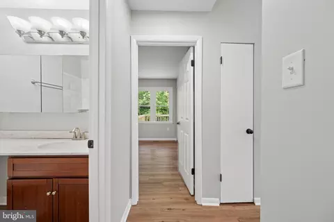 Entry Way - 1106 Rosemere Ave, Silver Spring, MD 20904 photo 15 of 15
