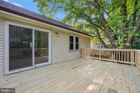 Exterior - 1106 Rosemere Ave, Silver Spring, MD 20904 photo 5 of 16