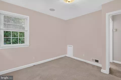 Bedroom - 1803 Republic Rd, Silver Spring, MD 20902 photo 5 of 5