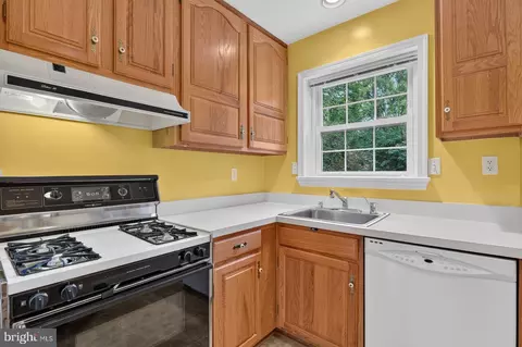 Kitchen - 1803 Republic Rd, Silver Spring, MD 20902 photo 2 of 3