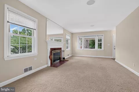 Living - 1803 Republic Rd, Silver Spring, MD 20902 photo 4 of 6