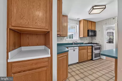 Kitchen - 2713 Plyers Mill Rd, Silver Spring, MD 20902 photo 4 of 4