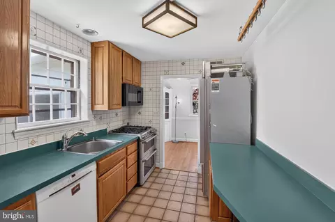 Kitchen - 2713 Plyers Mill Rd, Silver Spring, MD 20902 photo 3 of 4