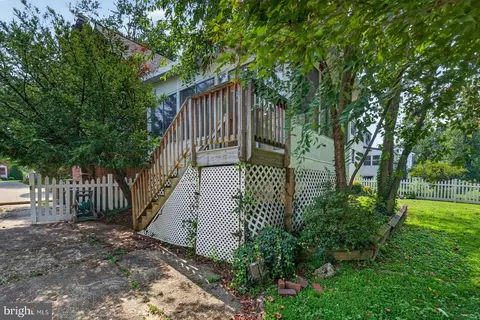 Exterior - 2713 Plyers Mill Rd, Silver Spring, MD 20902 photo 7 of 11
