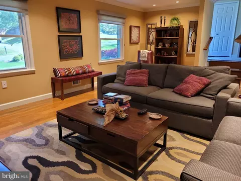 1901 Grayslake Dr, Silver Spring, MD 20906 photo 4