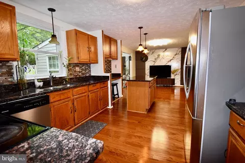 Kitchen - 14434 Twig Rd, Silver Spring, MD 20905 photo 5 of 9