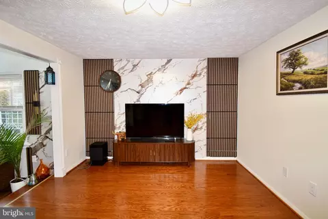 Living - 14434 Twig Rd, Silver Spring, MD 20905 photo 3 of 8