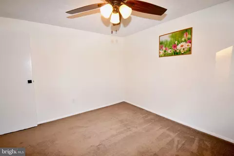 Bedroom - 14434 Twig Rd, Silver Spring, MD 20905 photo 6 of 8