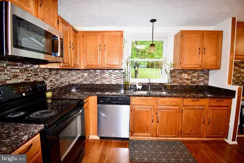 Kitchen - 14434 Twig Rd, Silver Spring, MD 20905 photo 7 of 9